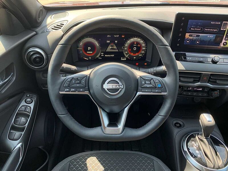 Nissan Juke 1.6 Hybrid 4AMT  TP WP LED Navi N-Connecta