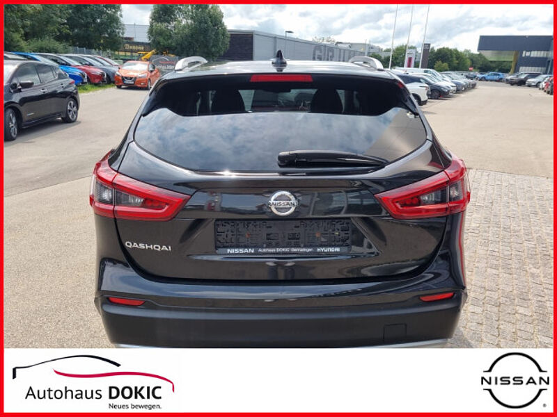 Nissan Qashqai N-Motion 1.3 DIG-T SHZ Navi LED