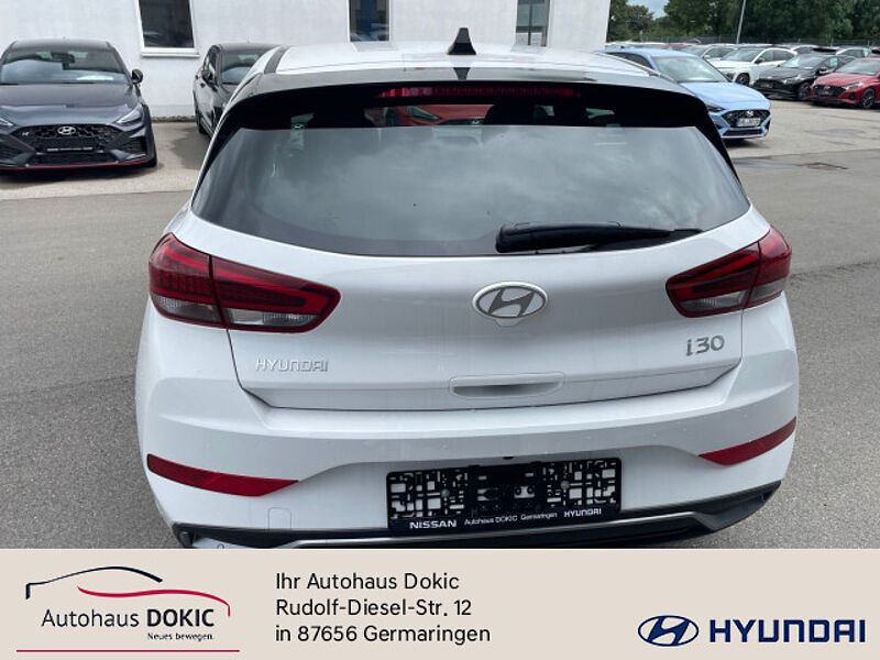 Hyundai i30 MY25 Advantage 1.0 T-GDI 100PS 6MT NAVI CAM SH