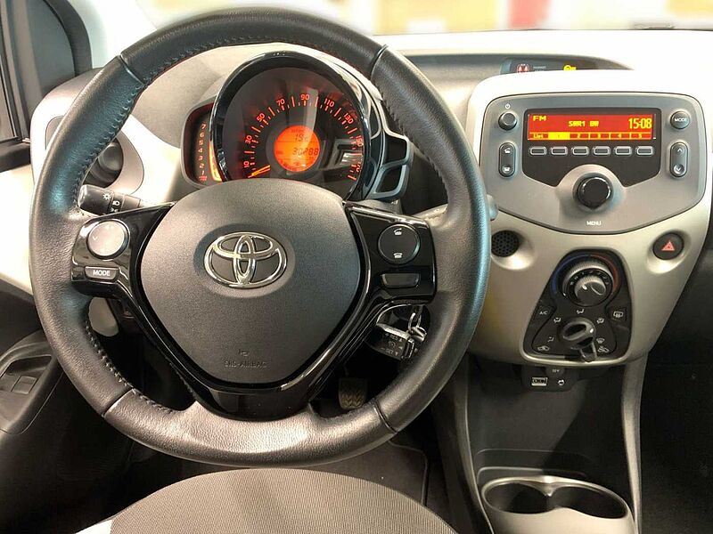 Toyota Aygo 1.0 x Bluetooth ZV Radio