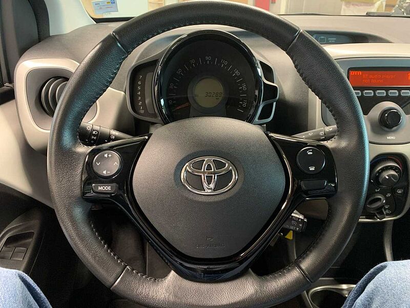 Toyota Aygo 1.0 x Bluetooth ZV Radio