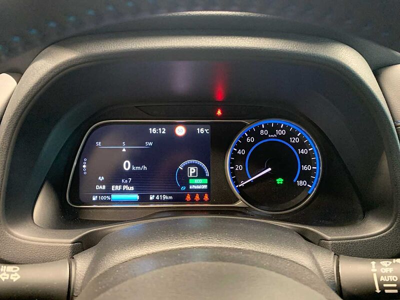 Nissan Leaf 62 kWh e+Tekna Fahrschulpaket Navi R-Kam SHZ