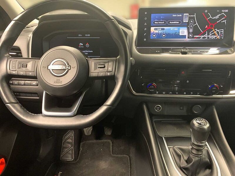 Nissan Qashqai 1.3 DIG-T N-Connecta Navi SHZ PDC LED