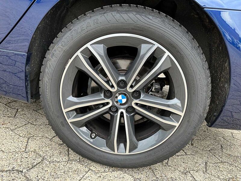 BMW 216 i 1.5 GrandTourer Sport Line LED Navi PDC SHZ