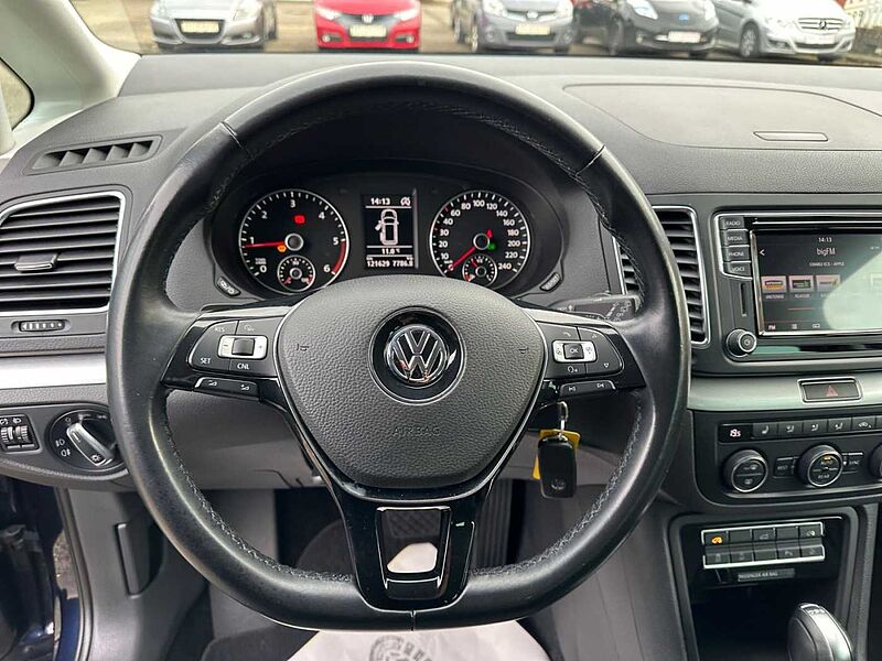 Volkswagen Sharan 2.0 TDI DSG Comfort SHZ 7-Sitze DYNAUDIO