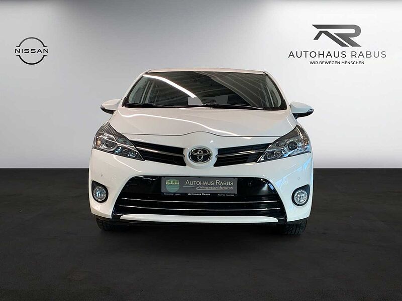 Toyota Verso 1.6 Life Navi Kamera SHZ 7-Sitze PDC