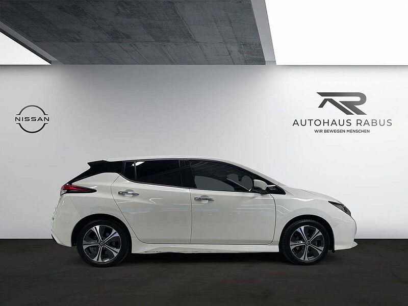 Nissan Leaf 40 kWh N-Connecta Navi 360° DAB SHZ PDC LED