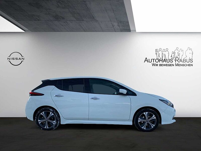 Nissan Leaf 40 kWh LED Winter Pak Navi - N-Connecta