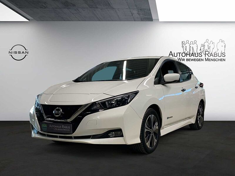 Nissan Leaf 40 kWh ACENTA Navi DAB R-Kam SHZ PDC