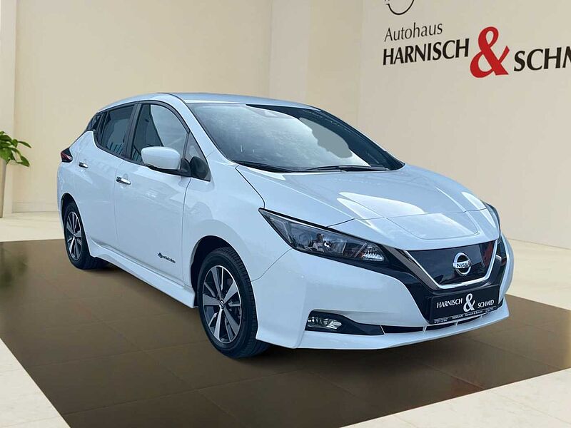 Nissan Leaf 40 kWh Automatik - ACENTA - Navi, Kamera